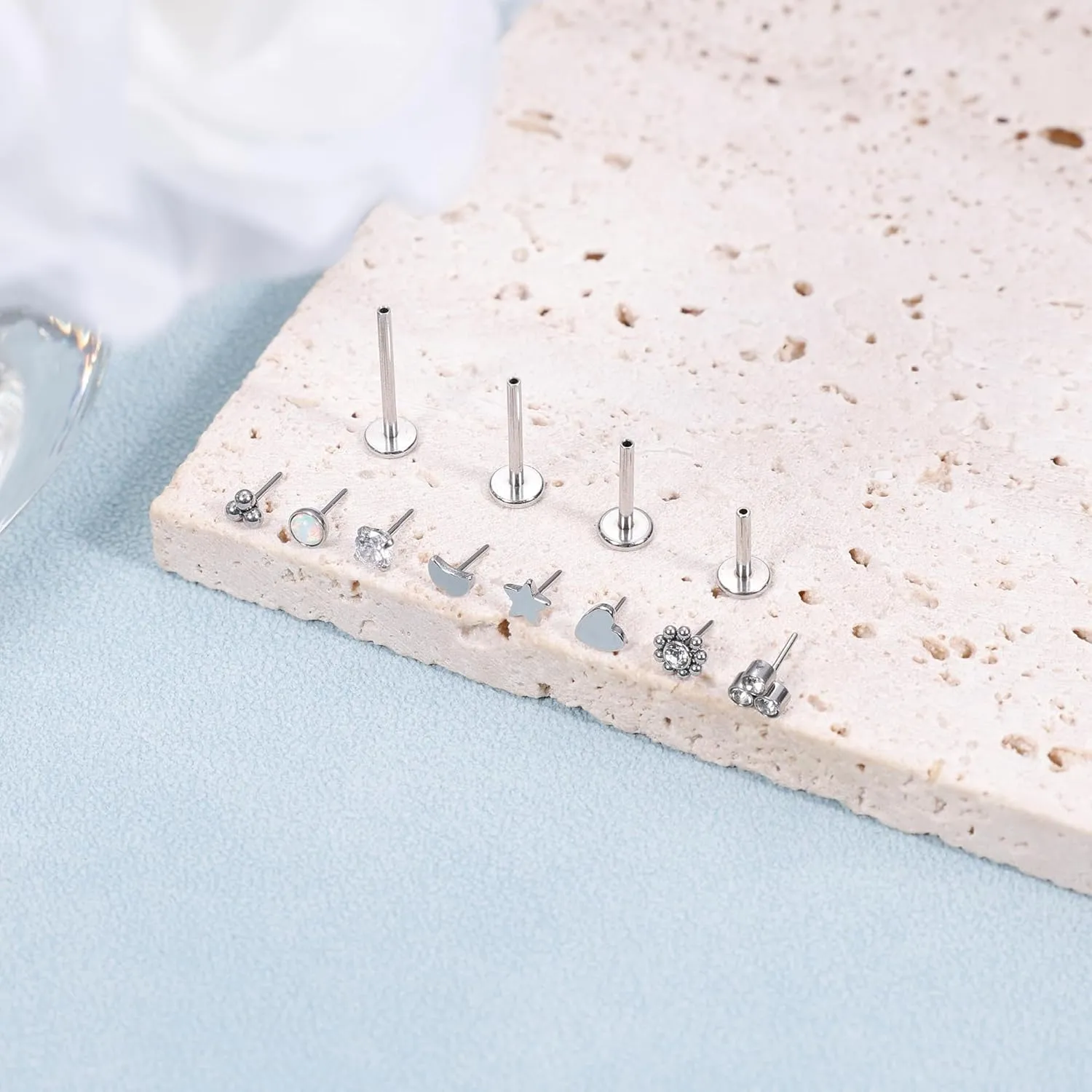 16G 18G 20G 316L Stainless Steel Threadless Push in Labret Monroe Studs Lip Rings for Women Men Flat Back Cartilage Earrings Helix Tragus Stud Earrings Conch Medusa Piercing Jewelry