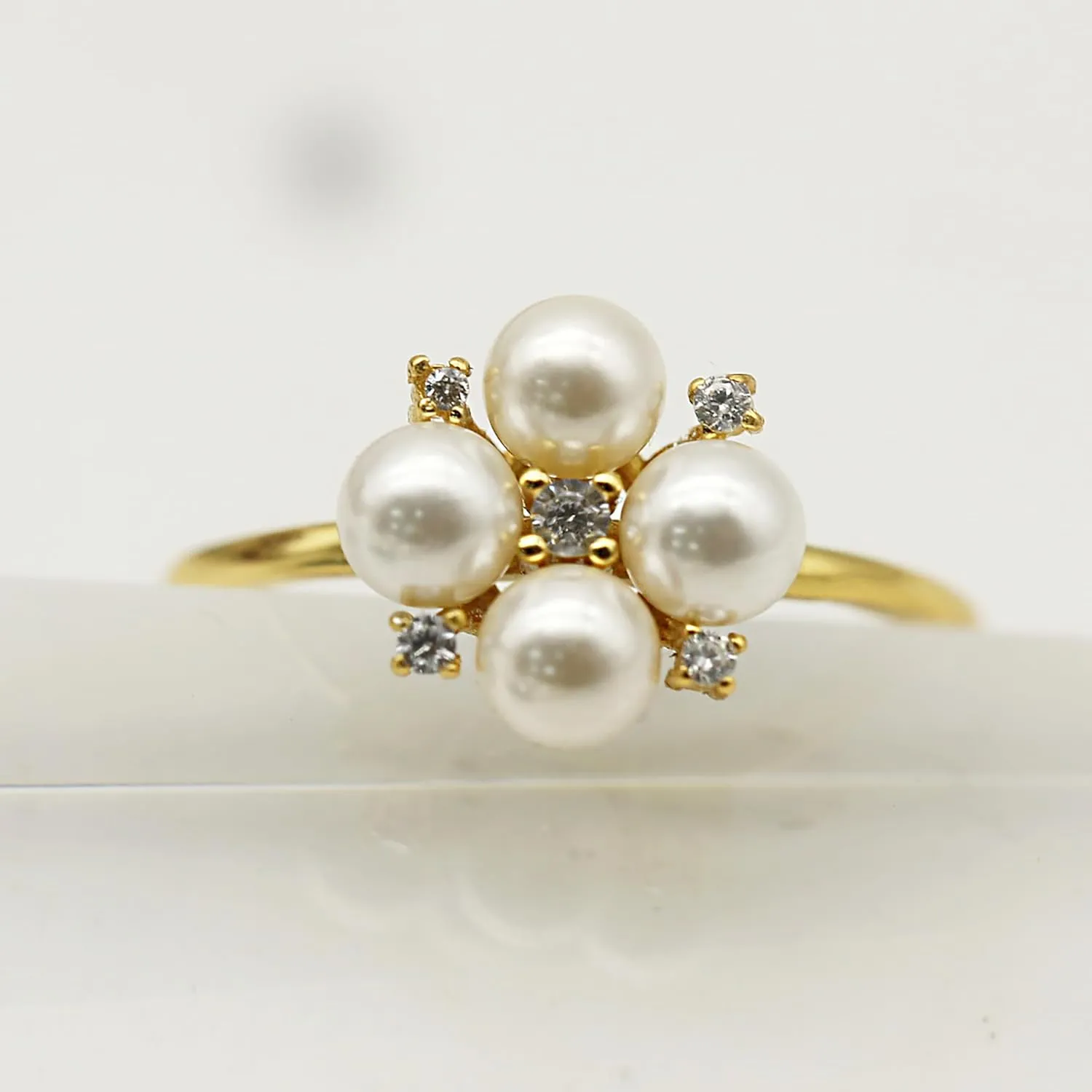 925 Sterling Silver Pearl Flower Ring for Women Dainty Cubic Zirconia Ring for Mother Daughter Elegant Shell Pearl Band Trendy Jewelry Graduation Gift Size 6-10