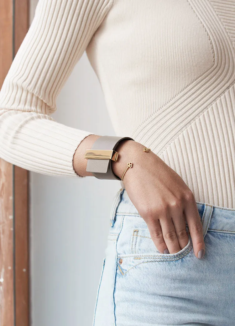 Bangle | Open Key Cuff | Gold