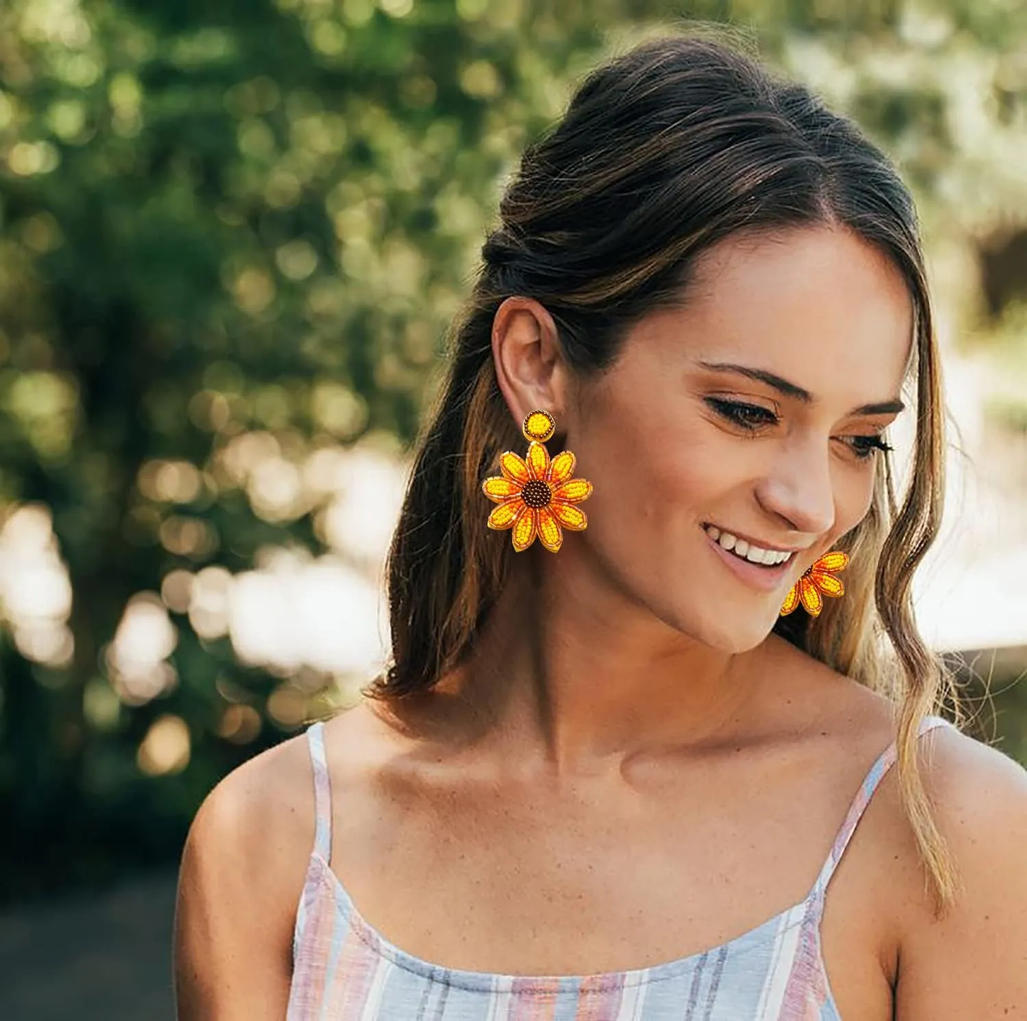 Beaded Flower Earrings Handmade Bead Sunflower Drop Dangle Earrings for Women Statement Bohemia Floral Earring Studs Birthday Party Gifts