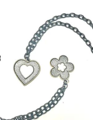 Core Fleur Pendant Necklace
