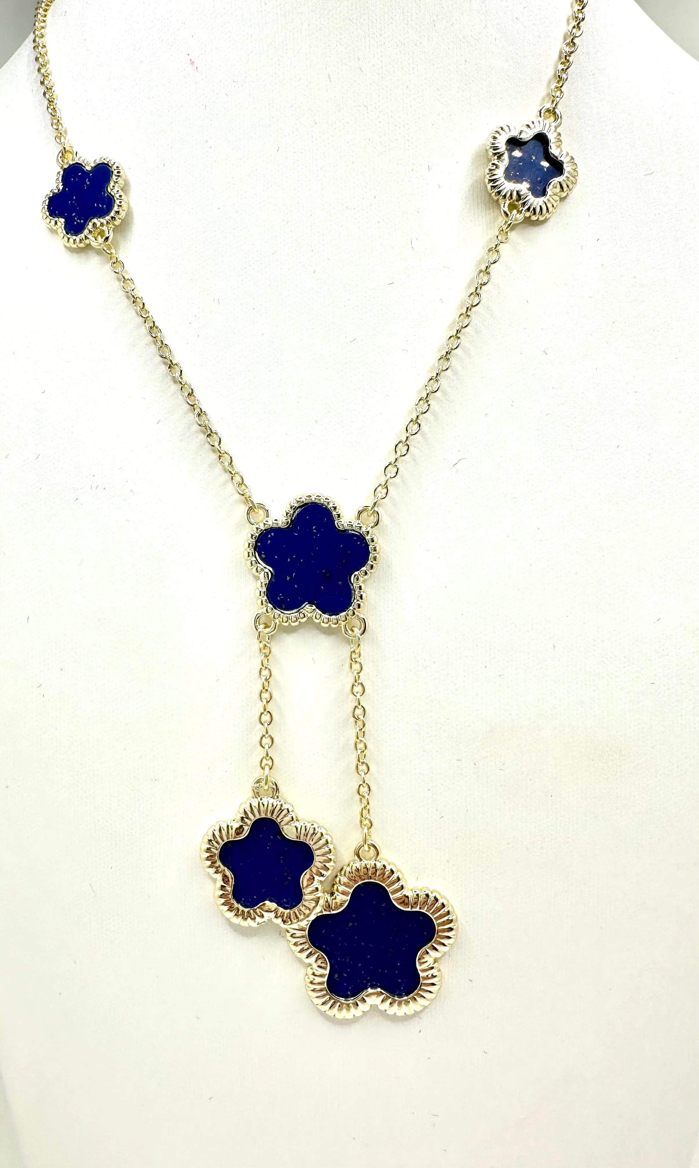 Double Hanging Clover Mother Of Pearl