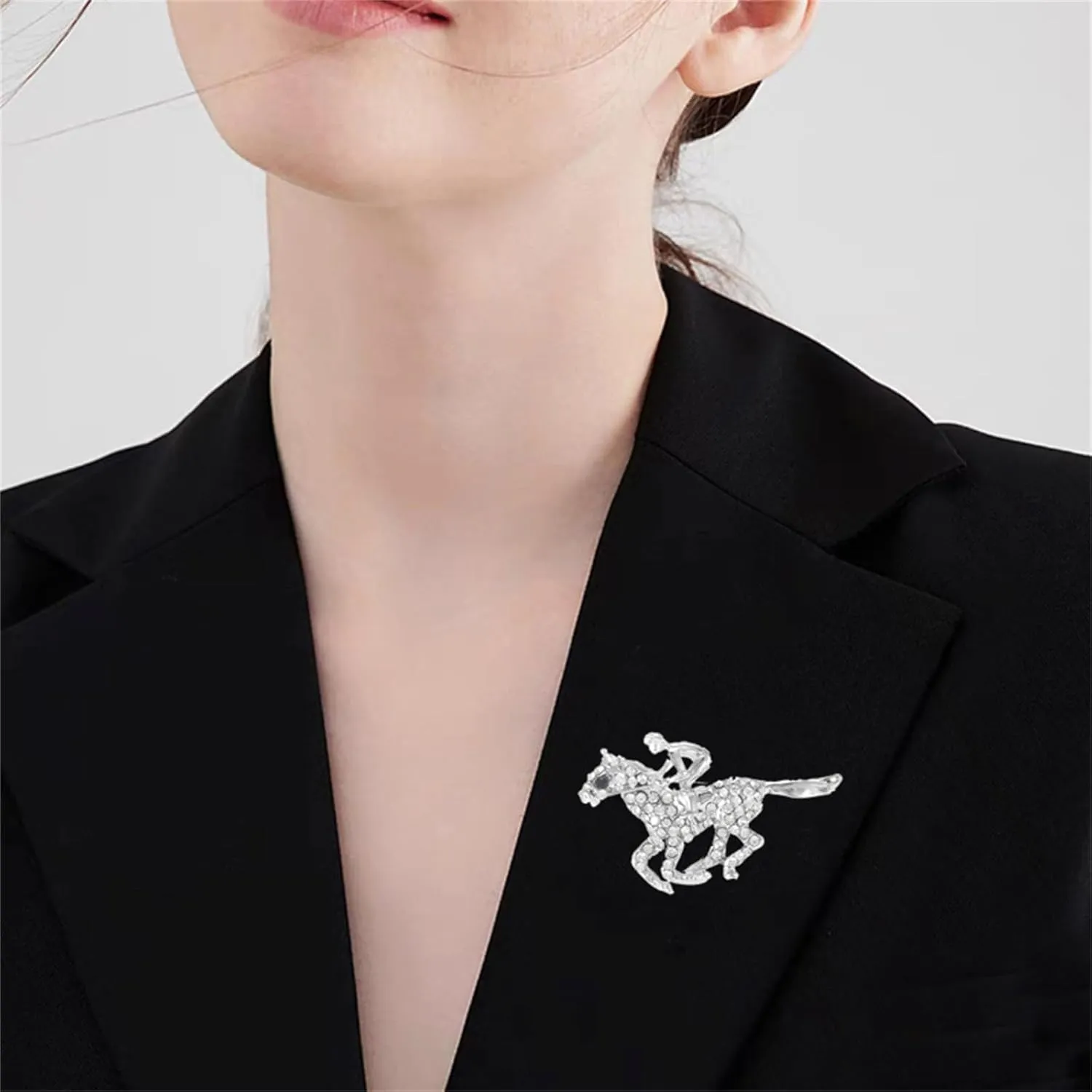 Dreuyet Horse Brooch Pin Kentucky Derby Horse Racing Suit Lapel Pin for Women Men Rhinestone Antique Gold Horse Animal Brooch Enamel Kentucky Clothing Outfits Accessory Jewelry