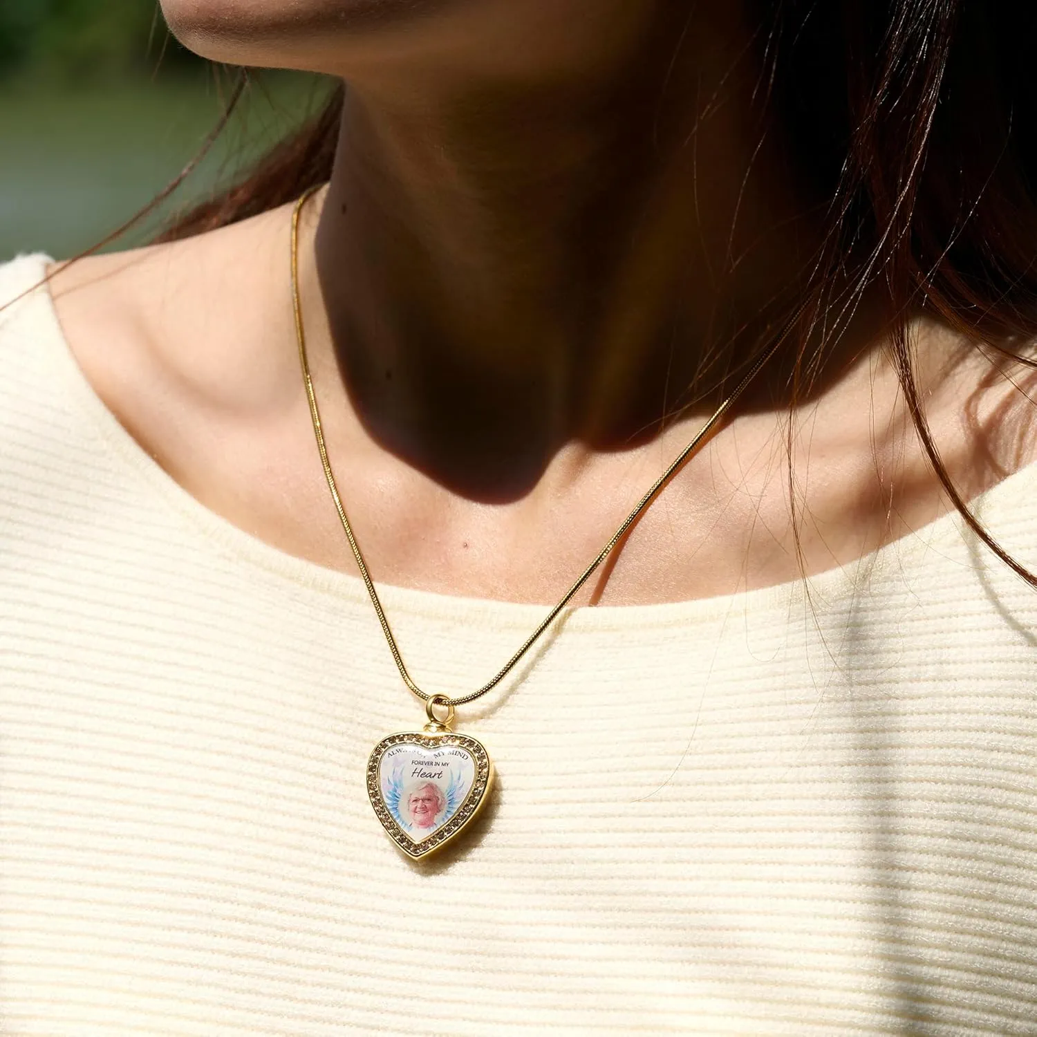 Fanery Sue Customized Photo Urn Necklace for Ashes, Personalized Ashes Necklaces with Picture Inside, Cremation Jewelry Urns Keepsake Pendant for Women & Men