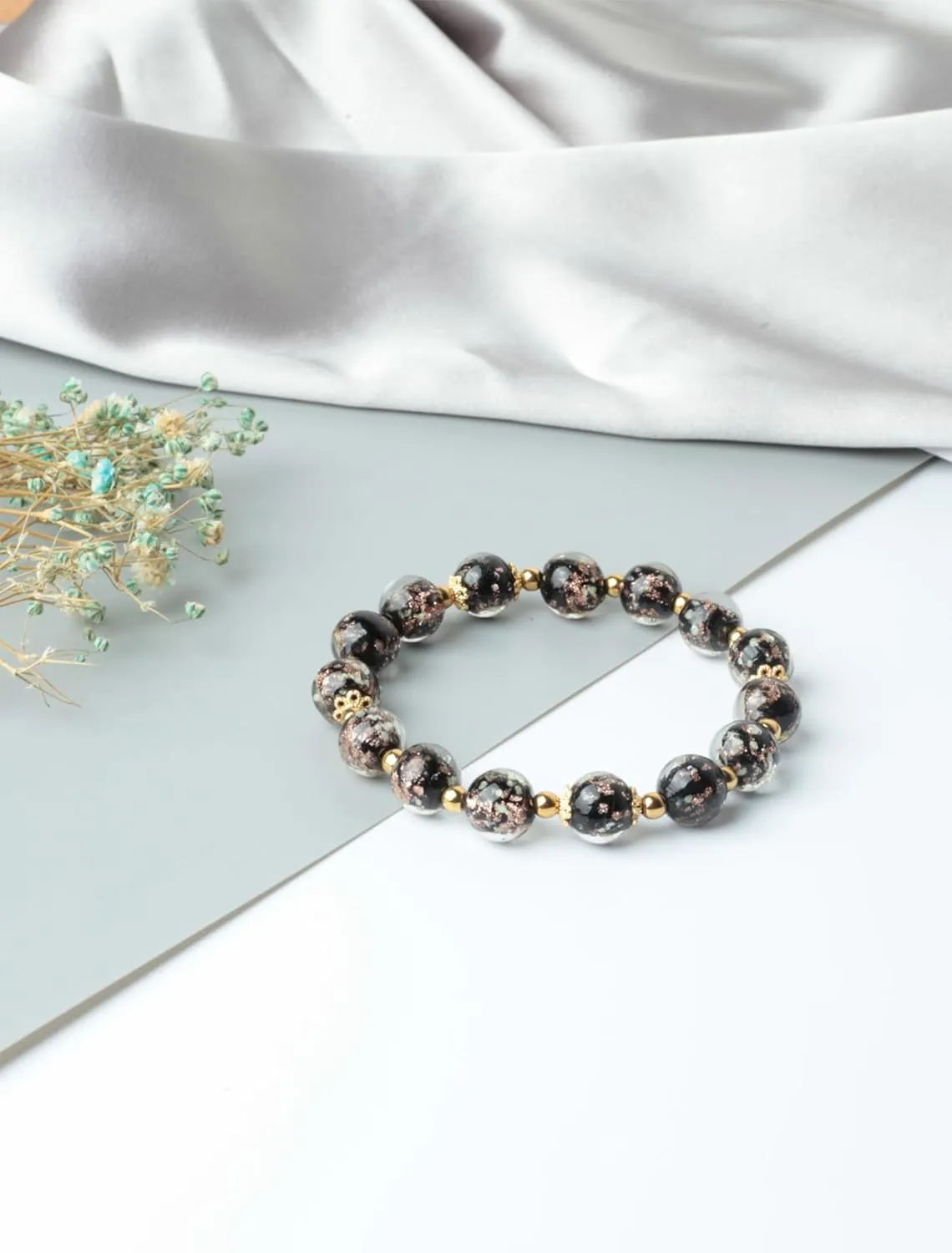 Firefly Beads Bracelet Glow in the Dark Beaded Bracelet Luminous Mermaid Glass Beaded Bracelets for Women Firefly Beads Stretch Bracelet for Women