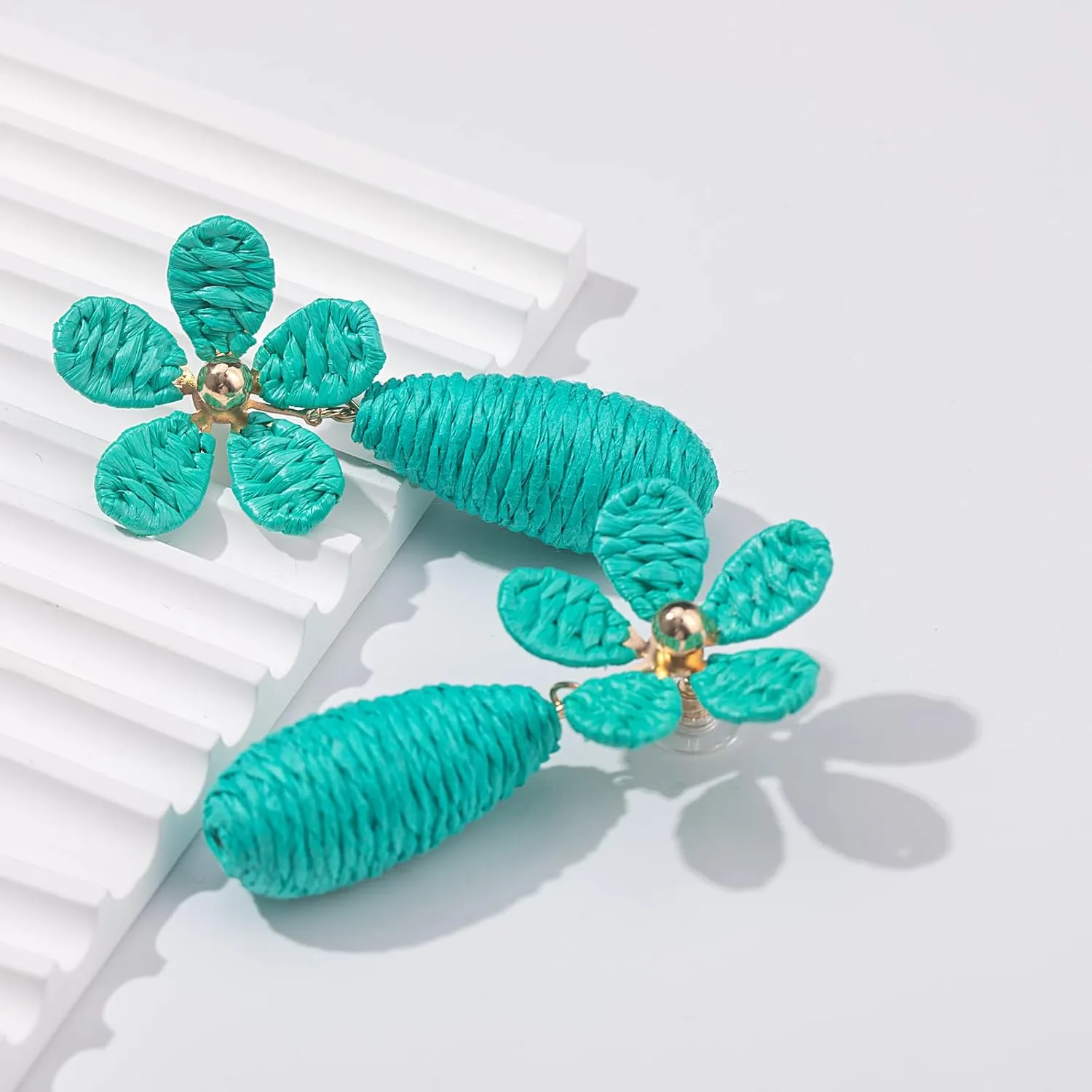 Flower Teardrop Earrings Boho Floral Raffia Statement Earrings Tear Drop Dangle Earrings Trendy Summer Jewelry for Women