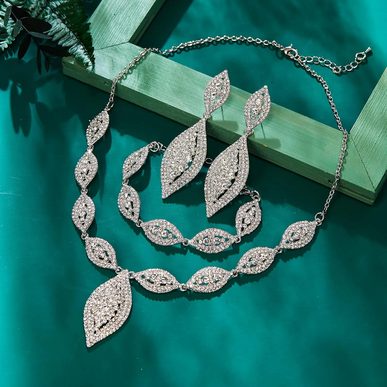 Flyonce Wedding Jewelry Set Rhinestone Crystal Bridal Leaf Necklace Drop Dangle Chandelier Earrings Sets for Women