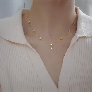 Four Leaf Clover Pendant NecklaceDainty 925 Sterling Silver Choker Necklace with CZ Diamond Bezel Pendants, Short Simple Necklace for Women and Girls (Gold)