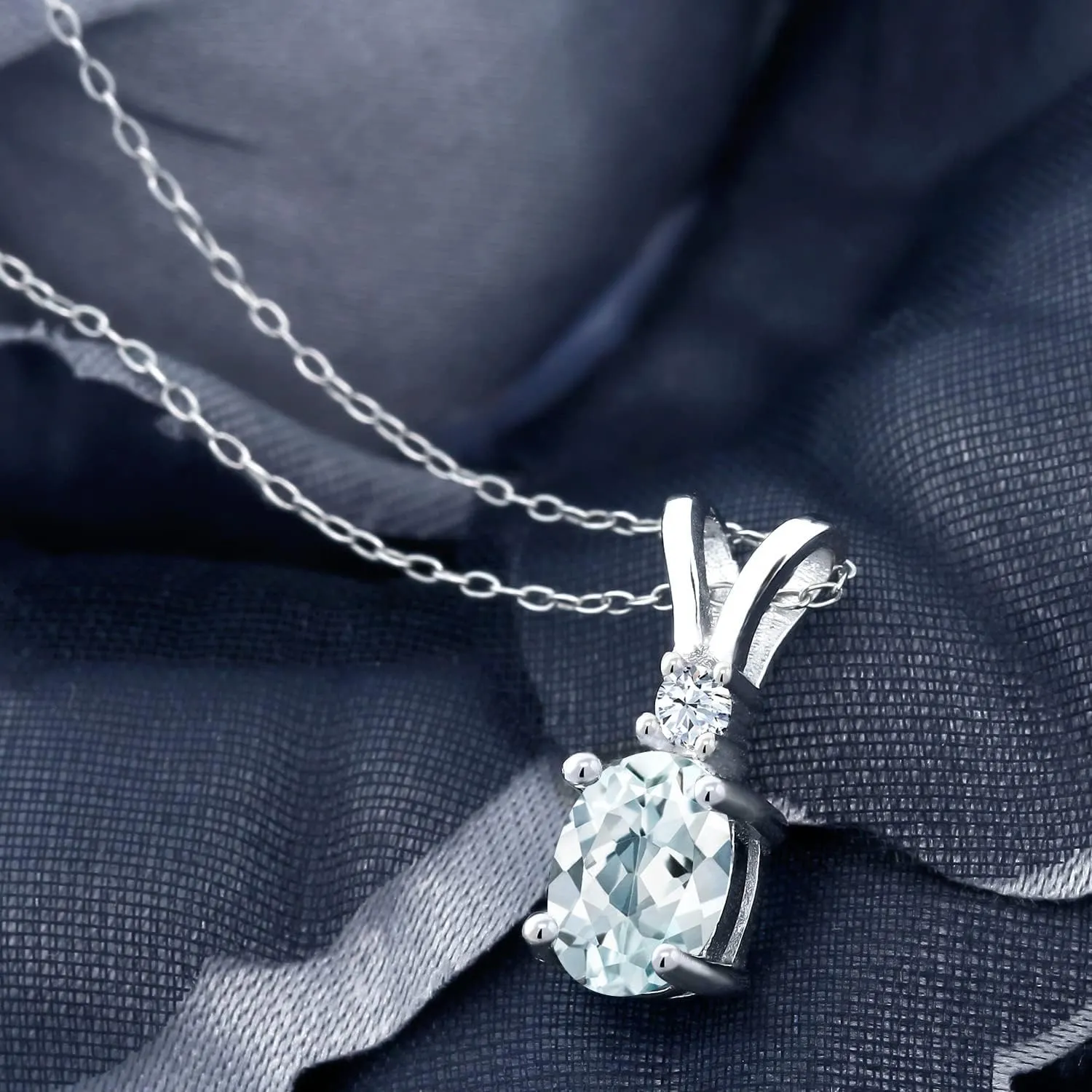 Gem Stone King 925 Sterling Silver Gemstone Birthstone Pendant Necklace for Women | 8X6MM Oval Center Stone & 2.5MM Round Accent | Fine Jewelry Gifts for Her Mom Women Wife | 18 Inch Chain
