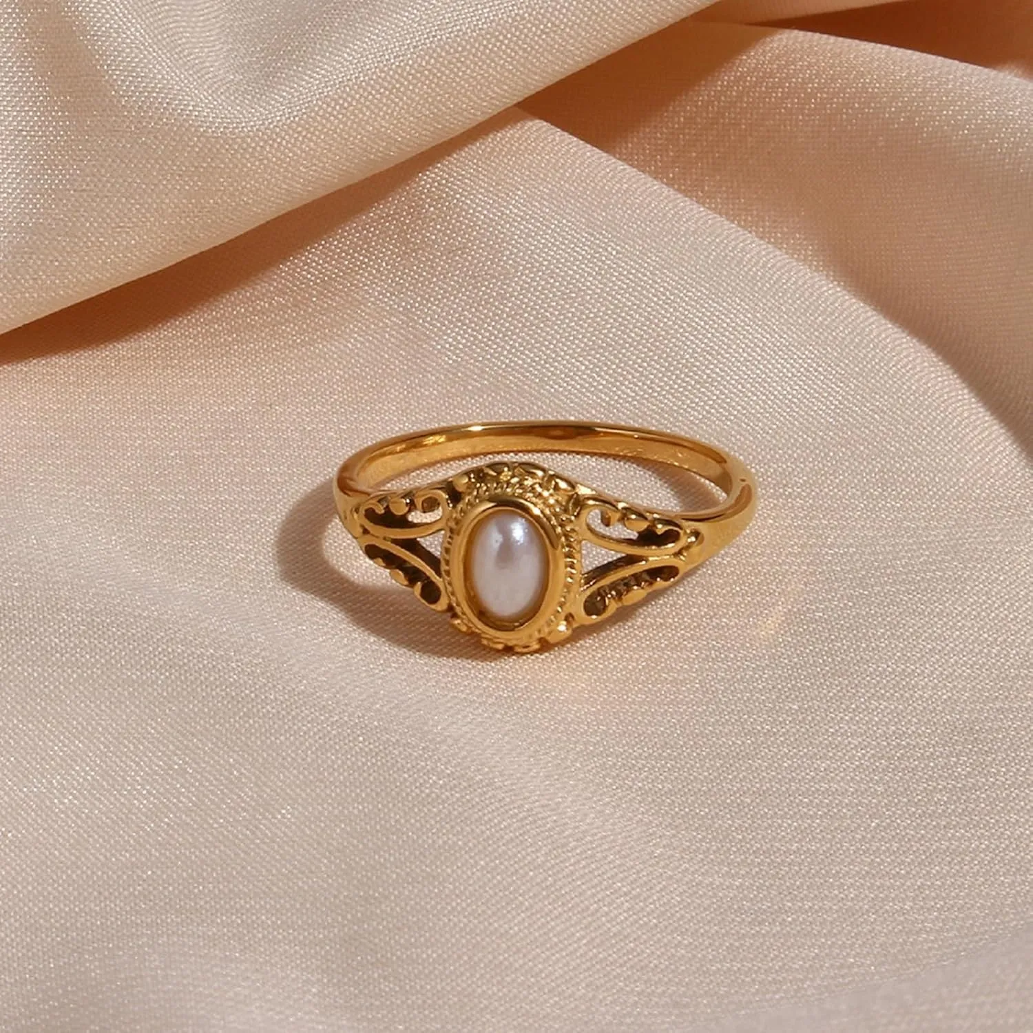 Gold Rings for Women Non Tarnish Natural Freshwater Pearl Stainless Steel 18K Gold Plated Ring,Bridesmaid Wedding JewelryPromise Rings for Her