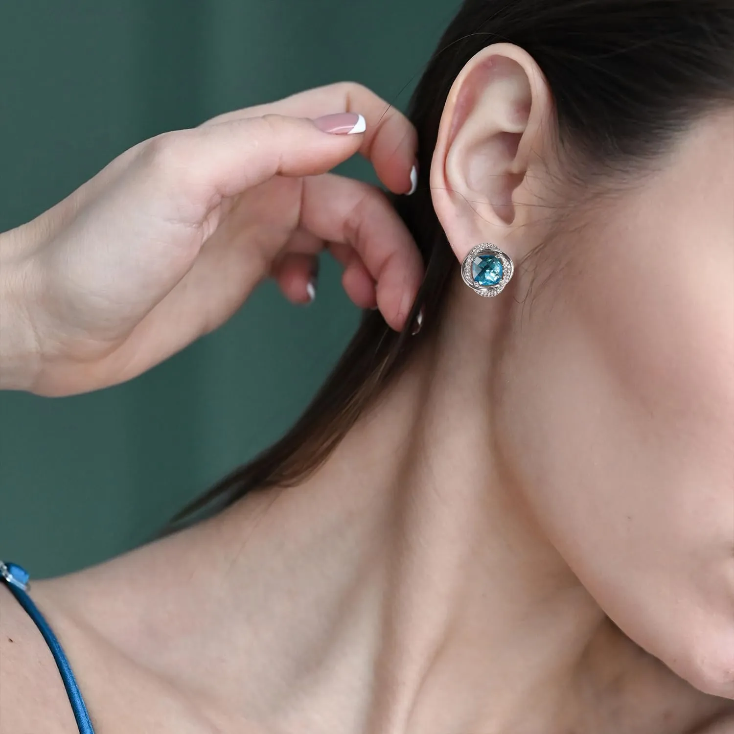 Inspired Twisted Wheat Cable Wire Stud Earrings Fashion Jewelry Cubic Zirconia Earrings Studs for Women Gift