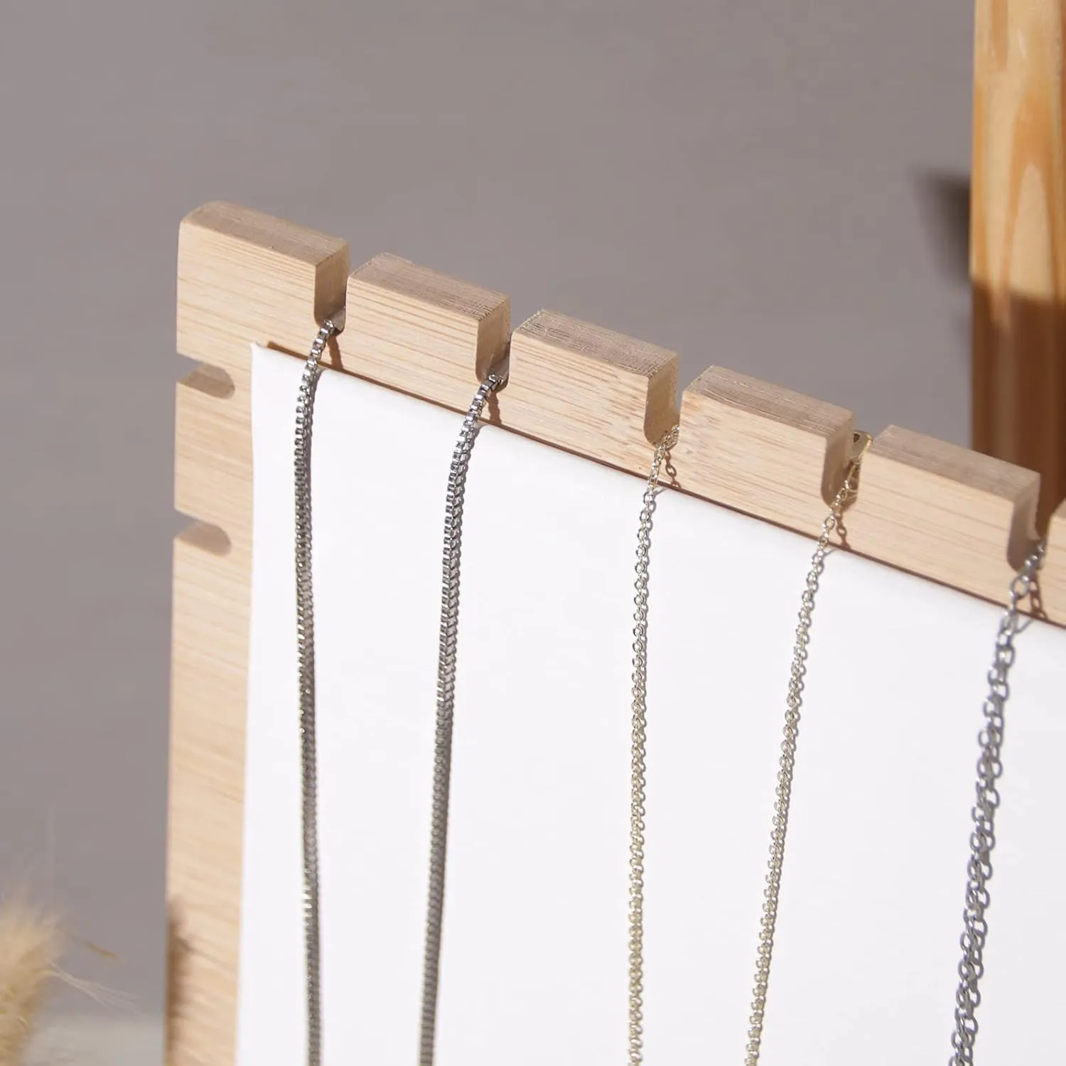 Large Bamboo Necklace Display Stand, Pendant Necklace Wood Jewellery Holder, Chain Jewelry Big Rack Organizer for Store Show Sell (White PU)