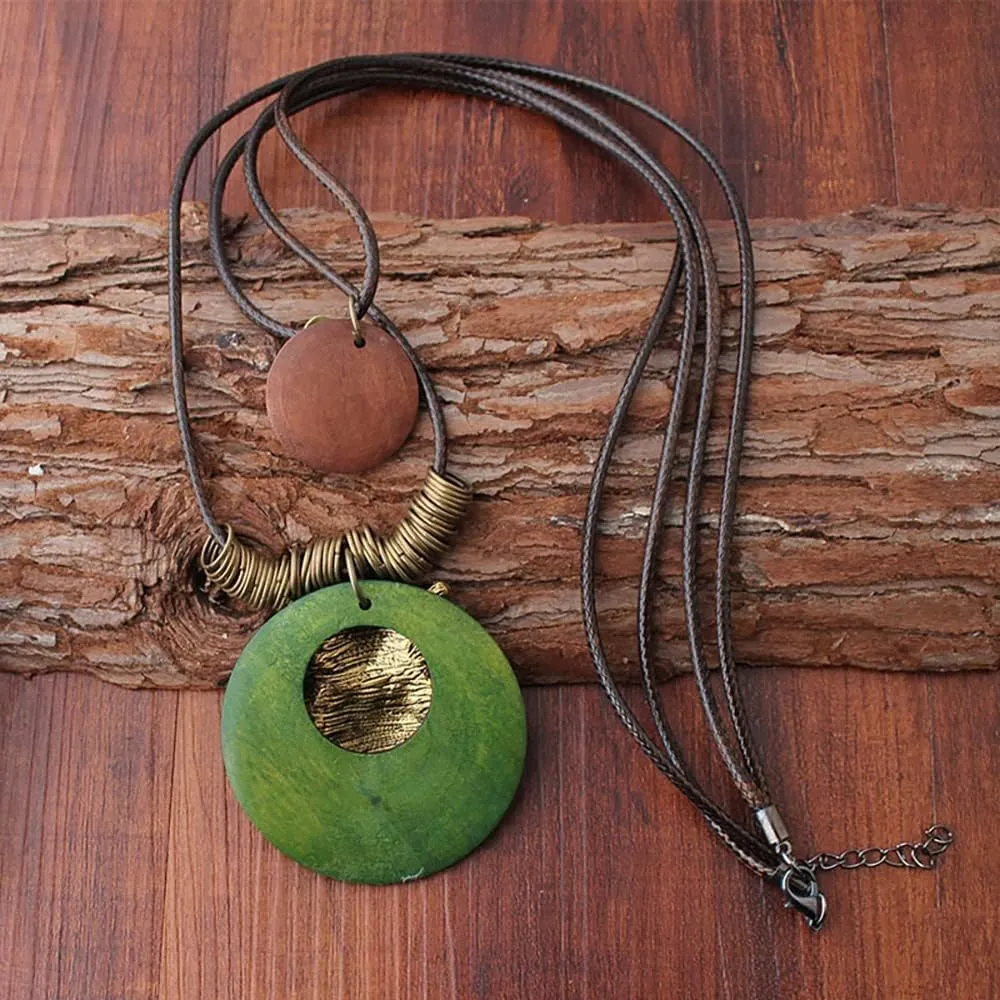 Les umes Vintage Necklace Wooden Pendant Long Necklaces for Women Boho Ethnic Style Handmade Jewelry