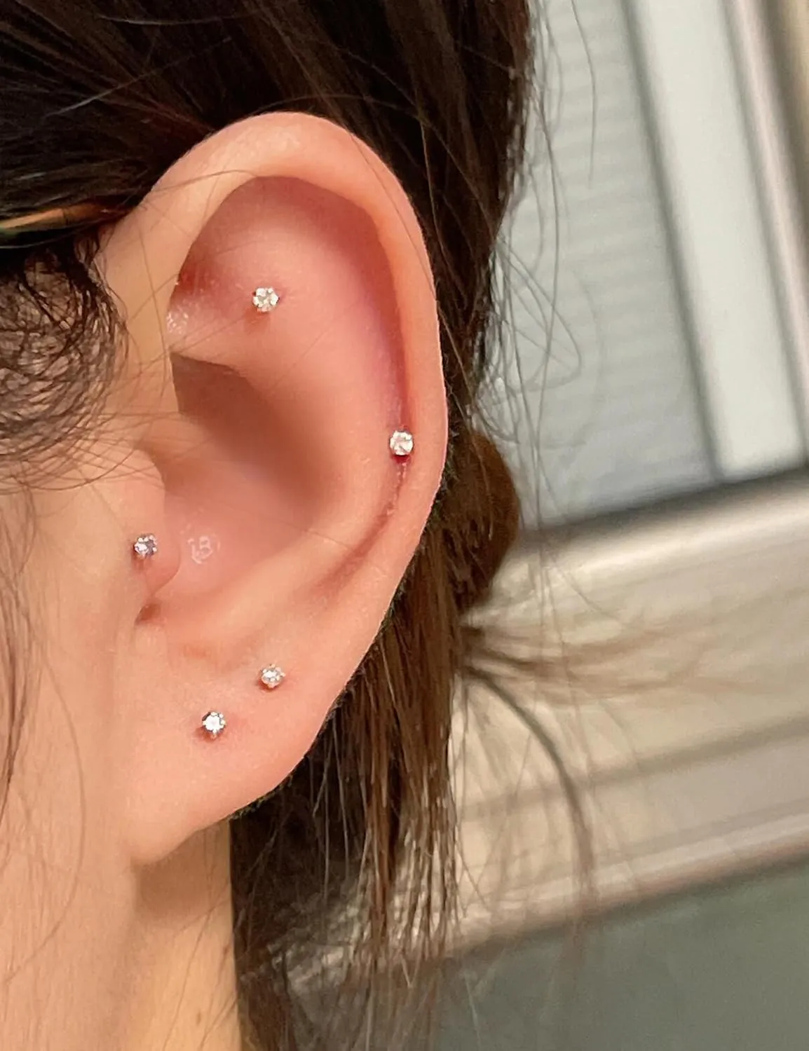 Ocptiy 20G 18G 16G Titanium Flat Back Nose Rings Studs Hypoallergenic Lip Labret Monroe Medusa Internally threaded Tragus Cartilage Helix Earrings Studs Piercing Jewelry for Women Men 6mm 8mm 10mm