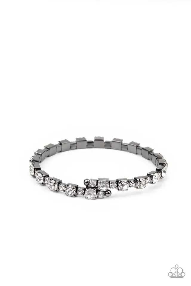 Paparazzi Bracelet ~ Photo Op - Black