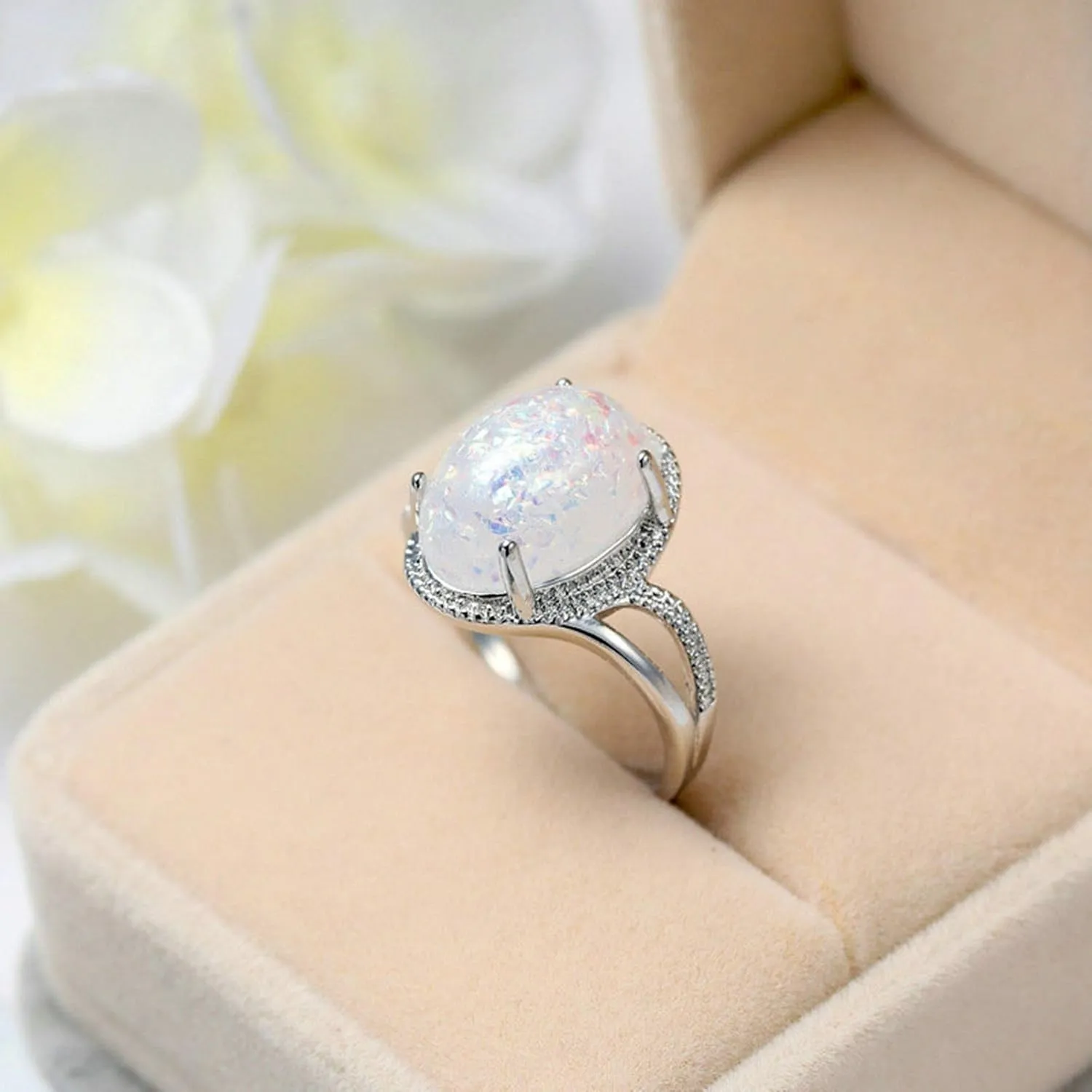 Plated 18K White Gold Rings Women, Wedding Rings for Women Simple Elegant Ring Oval Shape Opal Vintage Wedding Band