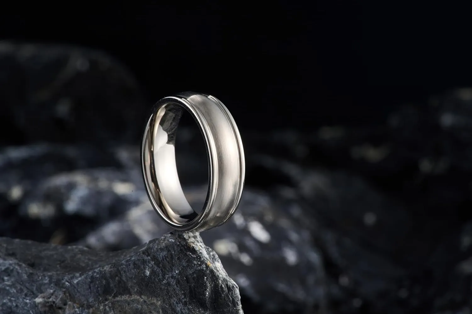 Purity Titanium Wedding Rings for Mens Women Two Grooved Line Mens Wedding Band for Everyday Wear Does Not Fade Size 9-12