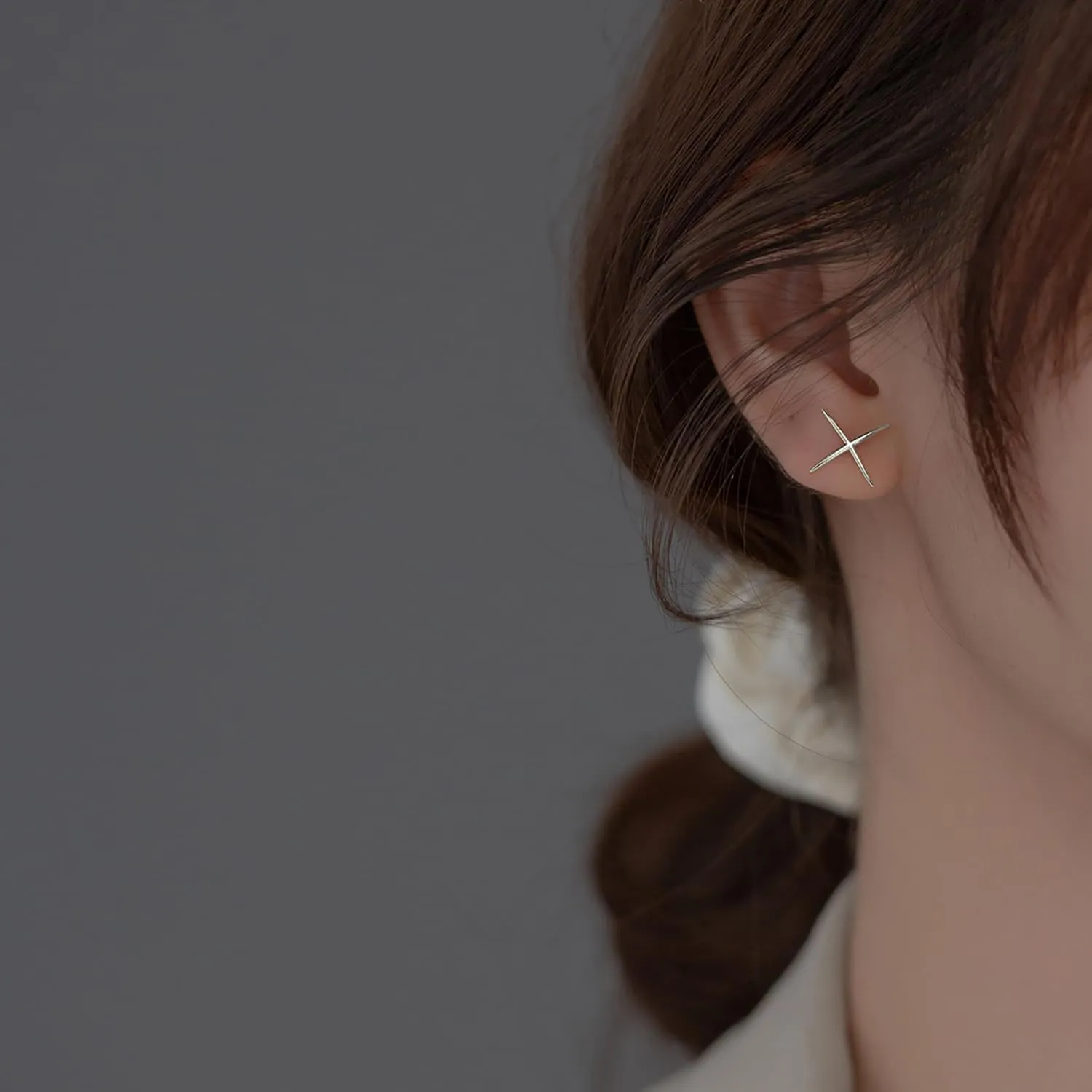 Reffeer 925 Sterling Silver Letter X Studs Earrings for Women Teens X Earrings Studs Piercing Earrings