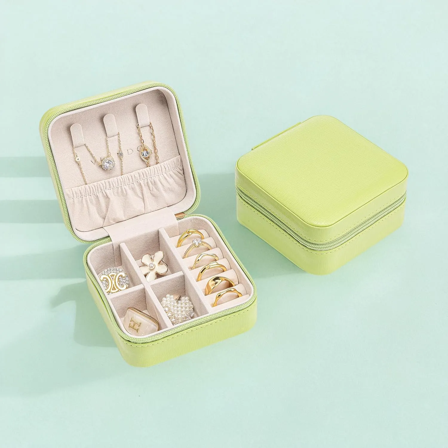 Vlando Small Travel Jewelry Box Organizer Display Case for Girls Women Gift Rings Earrings Necklaces Storage, Sprout Green